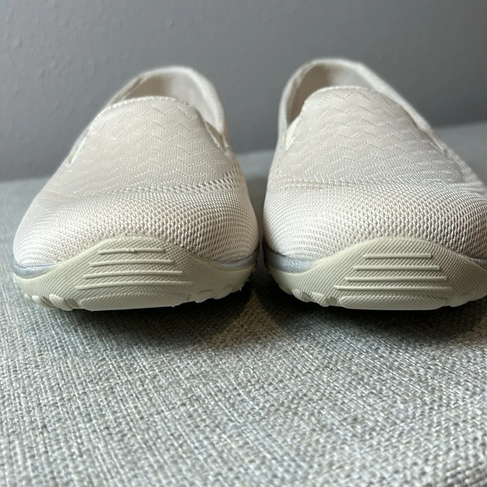 Skechers Women's Reggae Fest - Willows
Size 9 - Picture 4 of 15